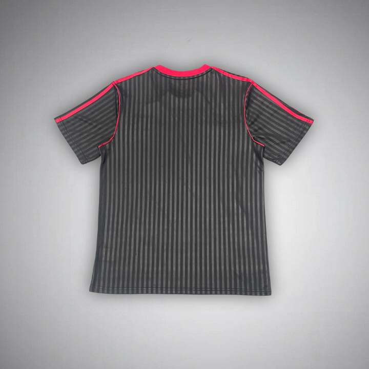 Manchester United "Treble Tribute" Premium Kit
