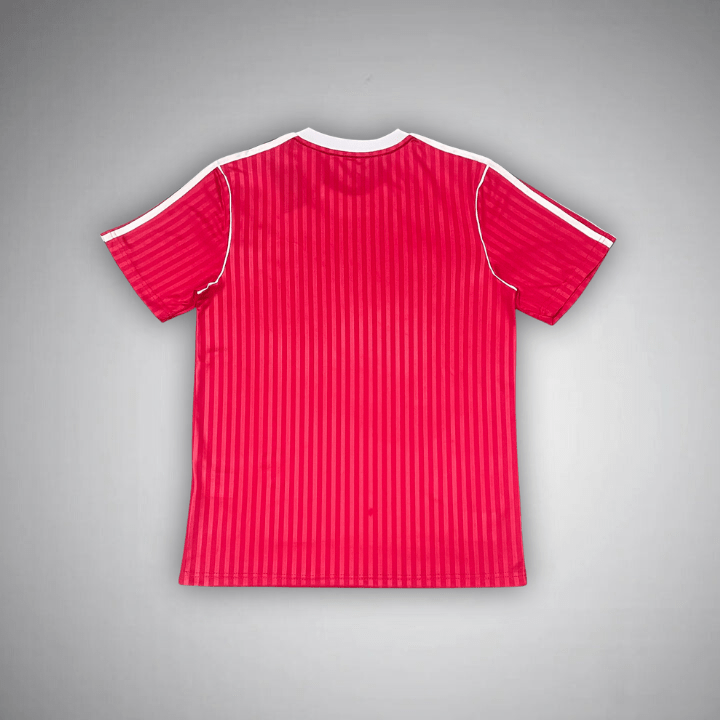 Manchester United "Timeless" Premium Kit