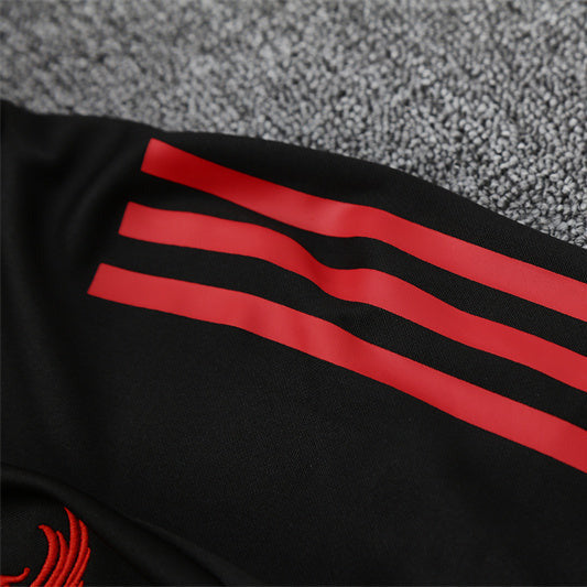 25/26 Liverpool Training Black Tracksuit