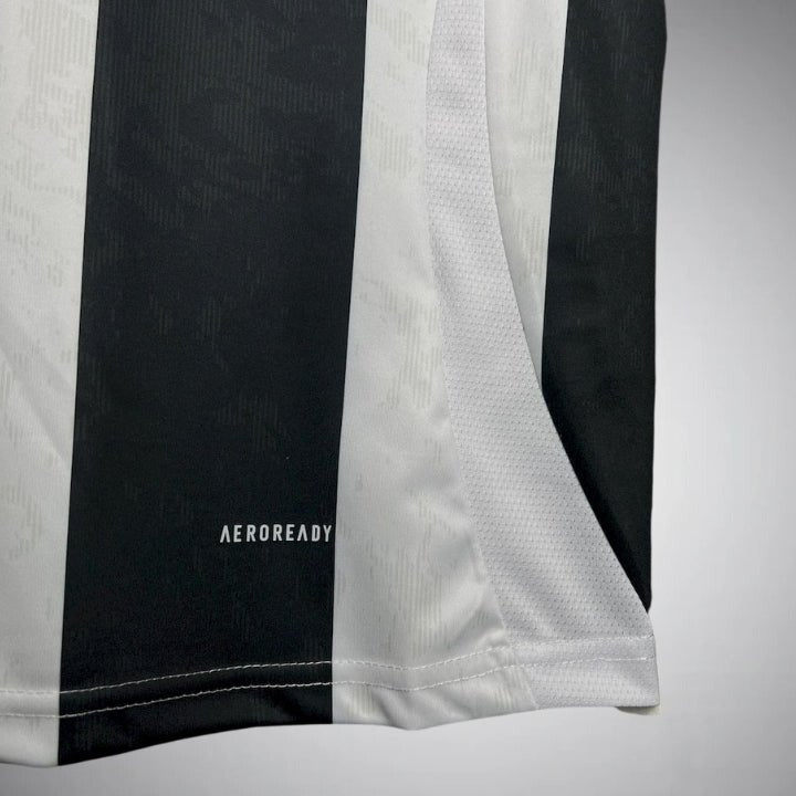 24/25 Juventus Home Kit