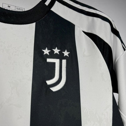 24/25 Juventus Home Kit