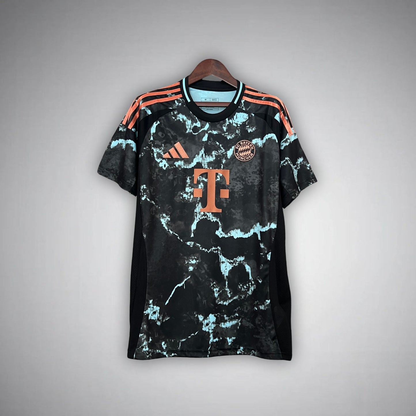 24/25 Bayern München Away Premium Kit