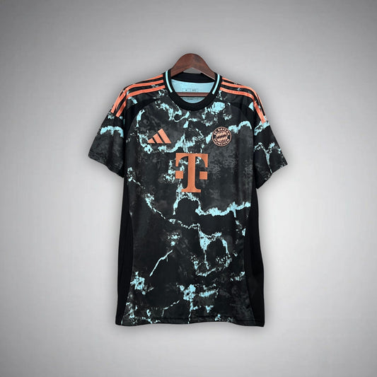 24/25 Bayern München Away Premium Kit