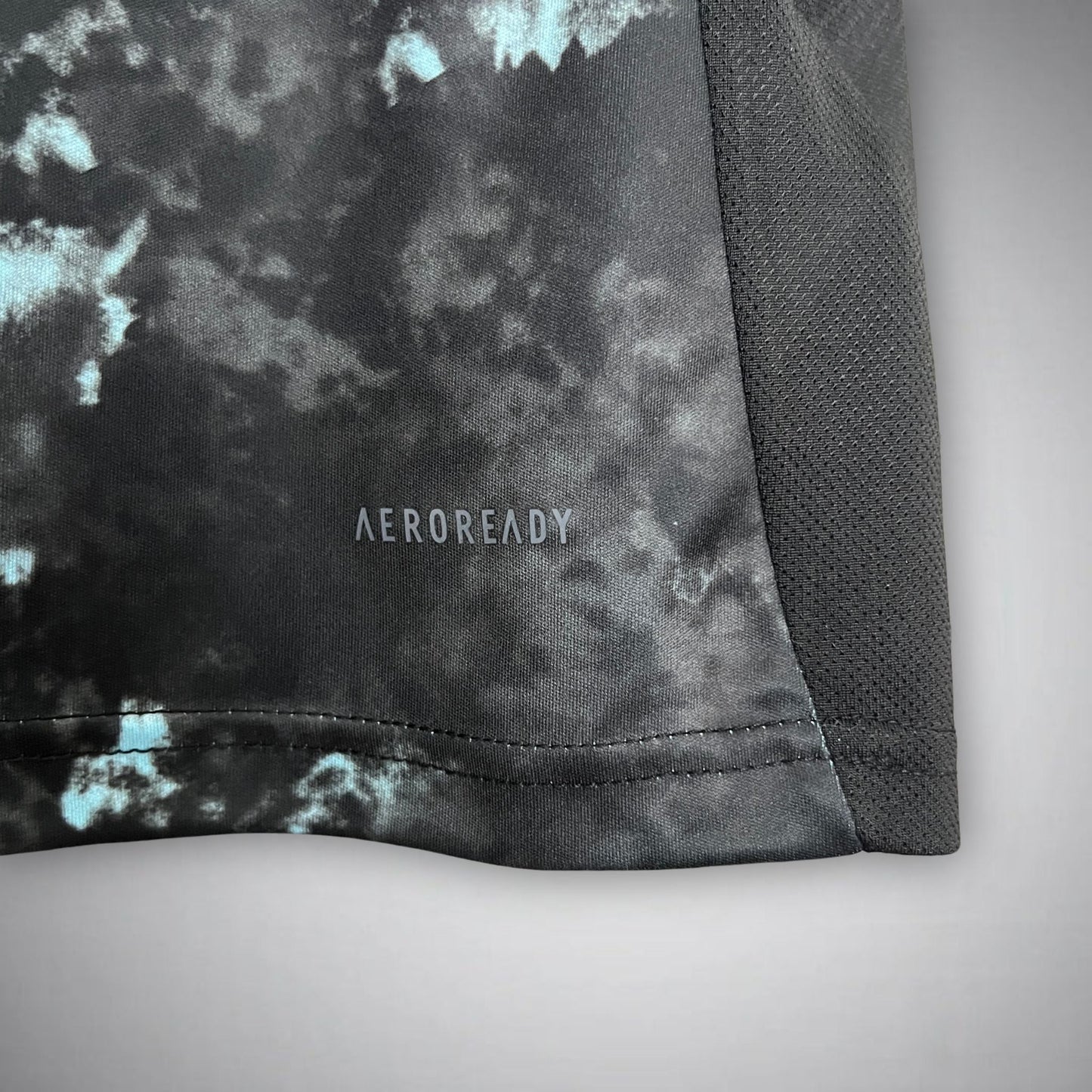 24/25 Bayern München Away Premium Kit