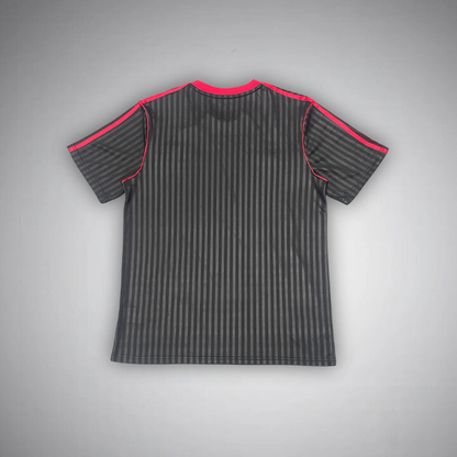 Manchester United "Treble Tribute" Premium Kit