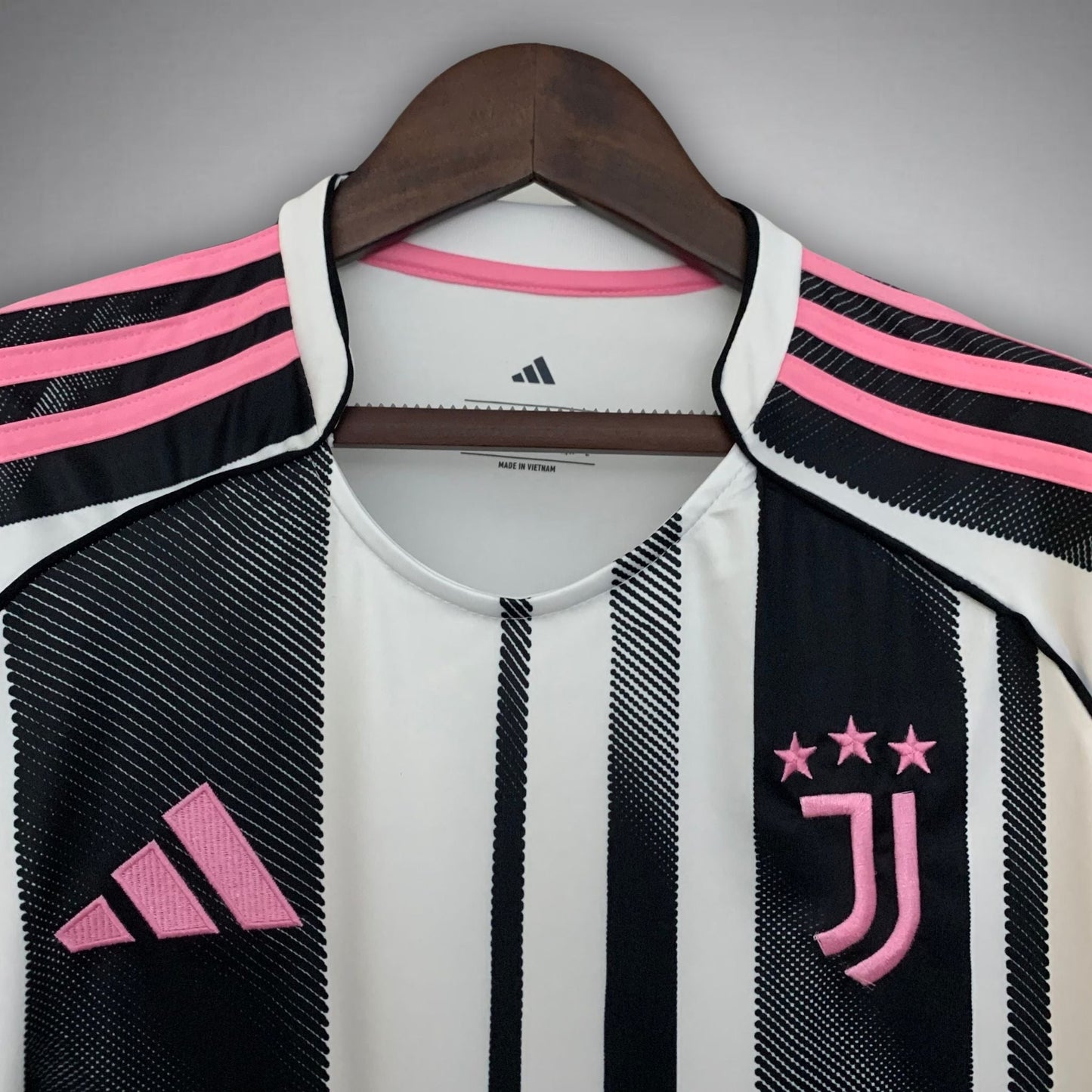 25/26 Juventus Home Kit
