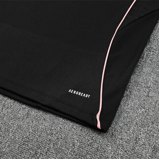 25/26 Juventus Training Black Tracksuit