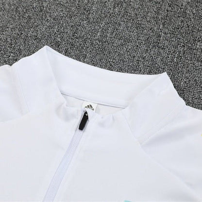 25/26 Juventus Training White Kids Size Tracksuit