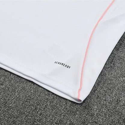 25/26 Juventus Training White Kids Size Tracksuit