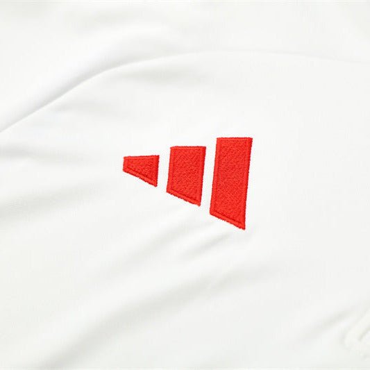 25/26 Liverpool Training White Tracksuit