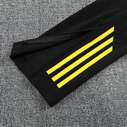 25/26 Manchester United Training Black Tracksuit