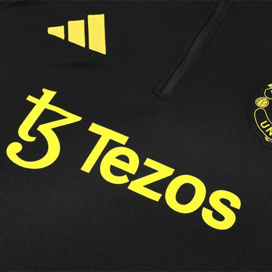 25/26 Manchester United Training Black Tracksuit