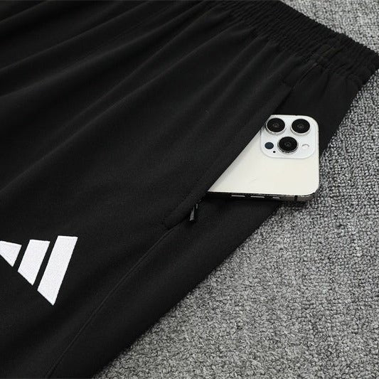 25/26 Manchester United Training White Tracksuit