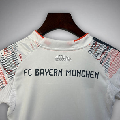 25/26 FC Bayern Away Kids Size Kit