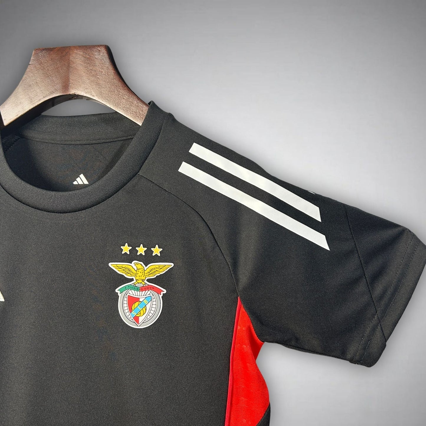 25/26 SL Benfica Training Kids Size Kit