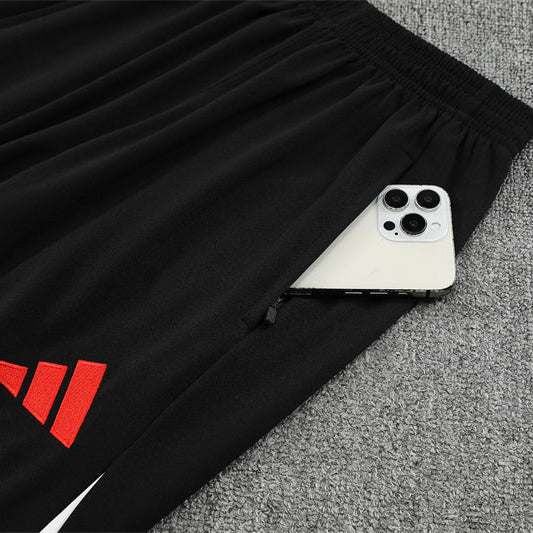 25/26 Liverpool Training Black Tracksuit