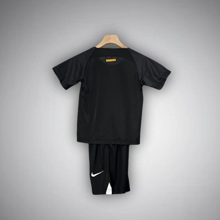 FC Barcelona "Catalan Veins" Kids Size Kit