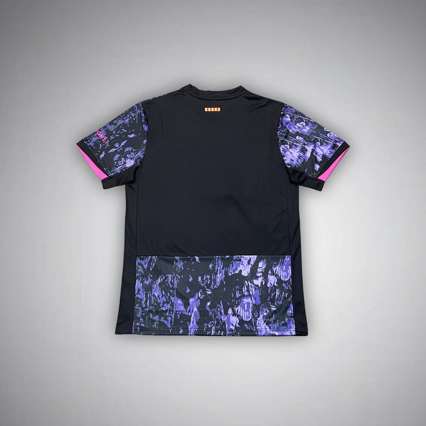 FC Barcelona "La Esencia" Premium Kit