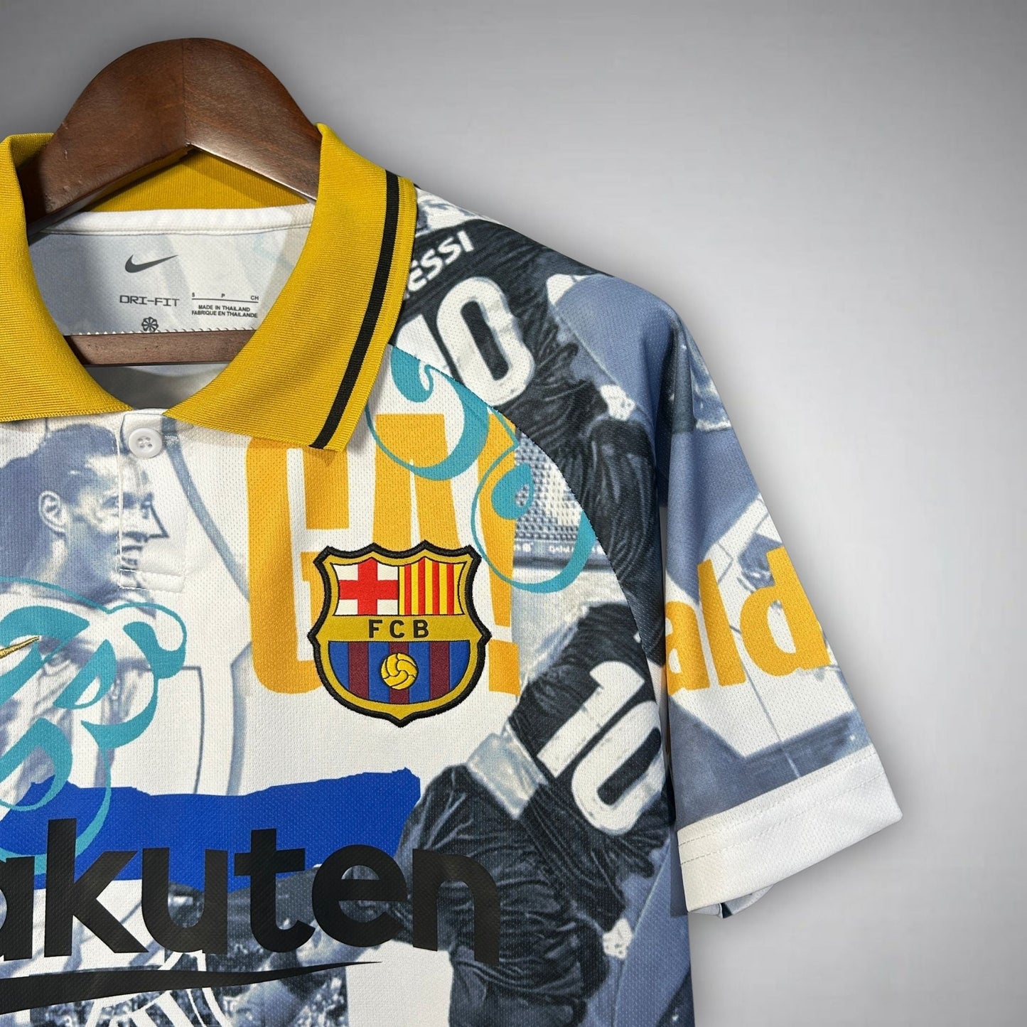 FC Barcelona "The Legends" Premium Kit