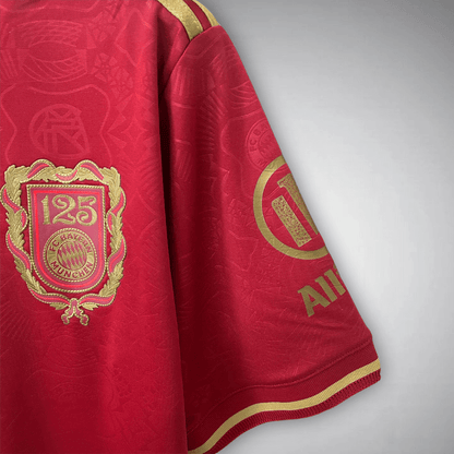 FC Bayern 125 Anniversary Premium Kit