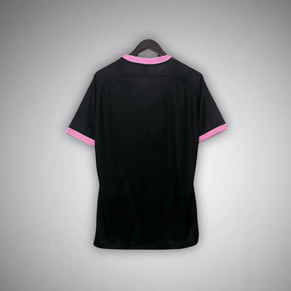Inter Milan "Serpente Rosa" Premium Kit