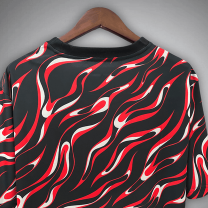 Manchester United "Lava Waves" Premium Kit