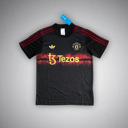 Manchester United "Trefoil Blaze" Premium Kit
