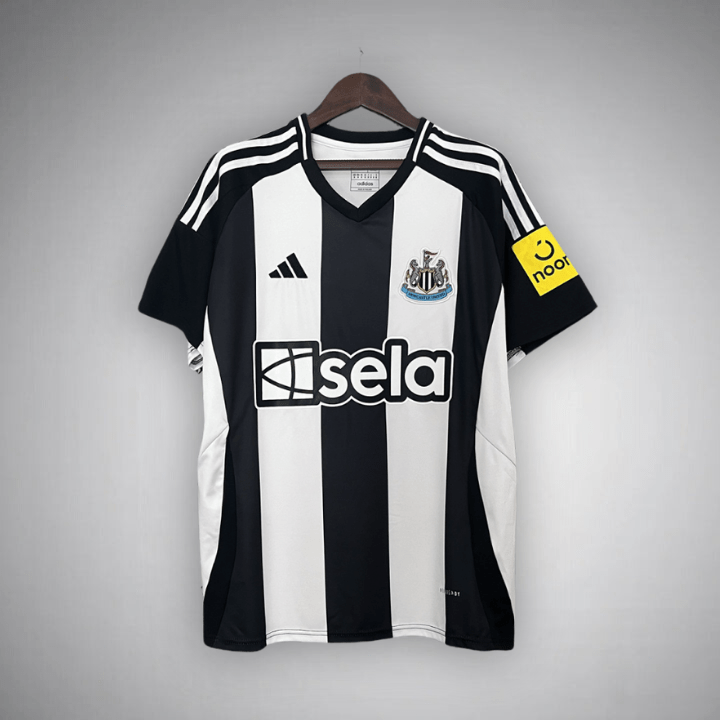 24/25 Newcastle United Home Kit