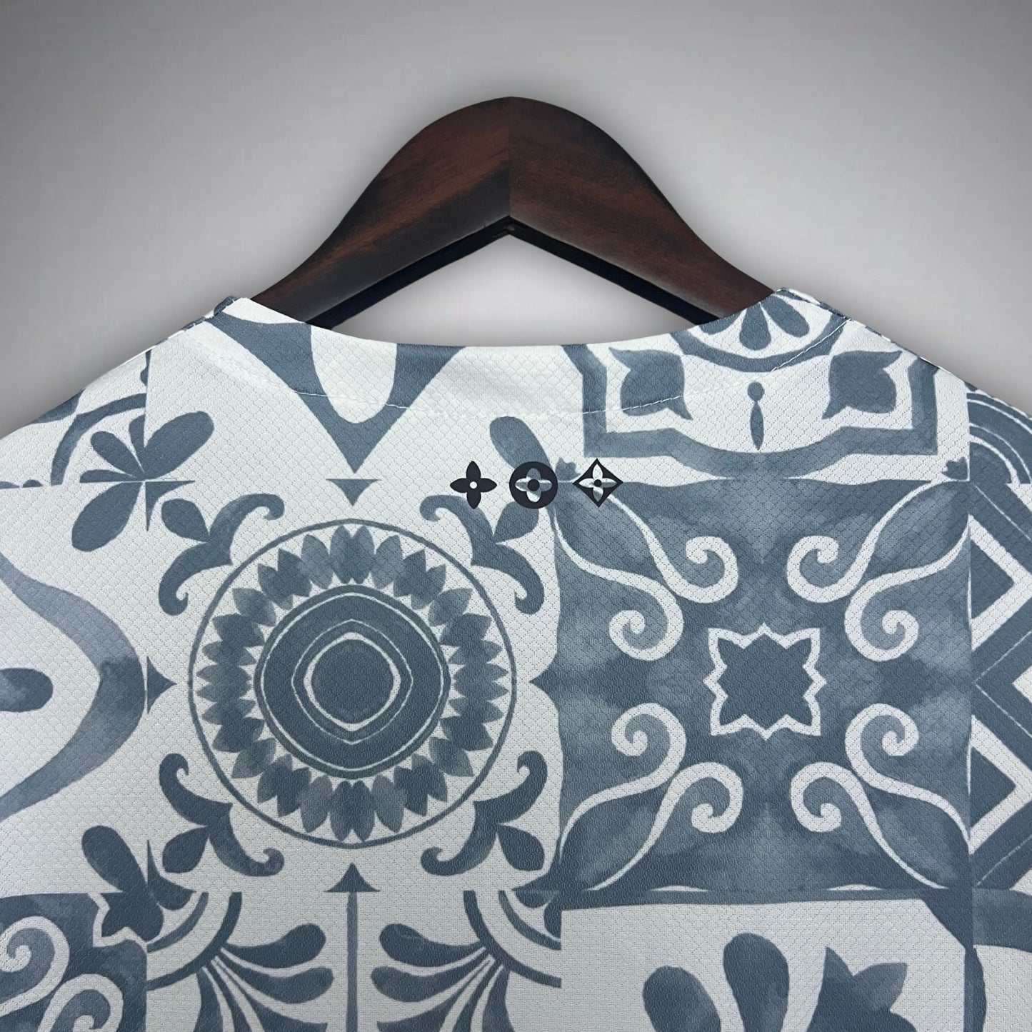 Portugal x Louis Vuitton Premium Kit