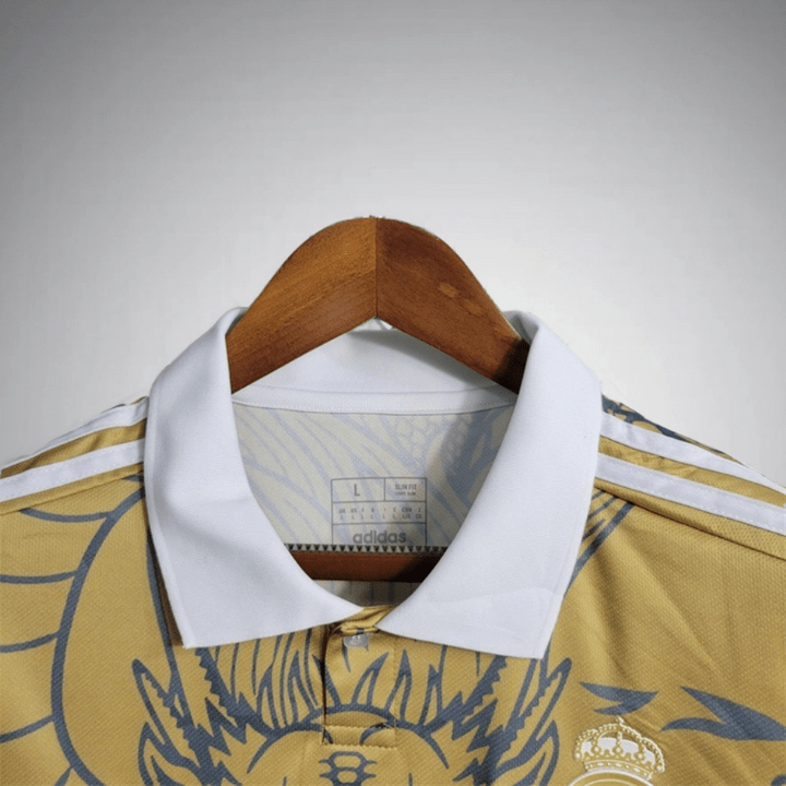 Real Madrid "Dragón Dorado" Premium Kit